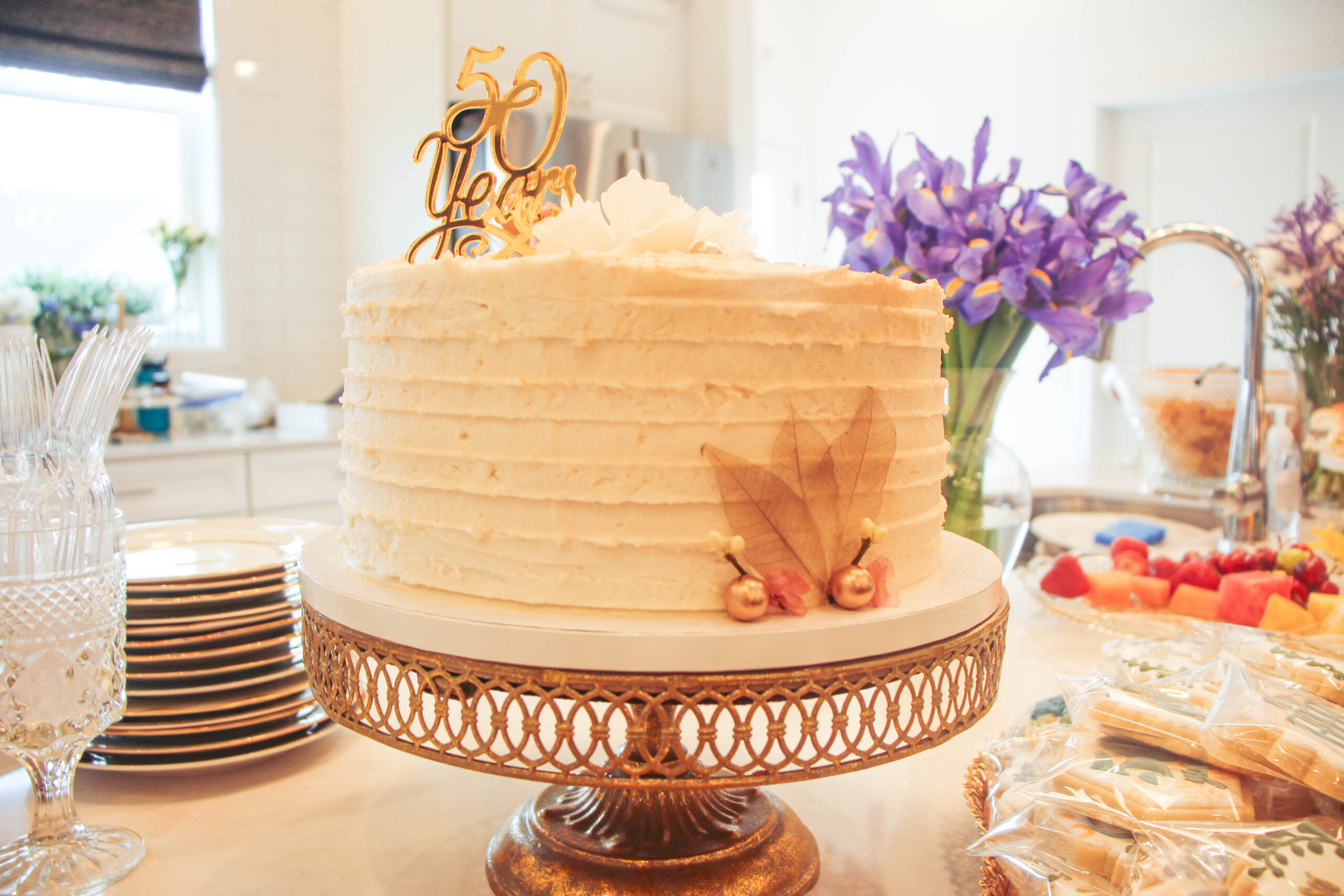 Cake stands for wedding cakes sale